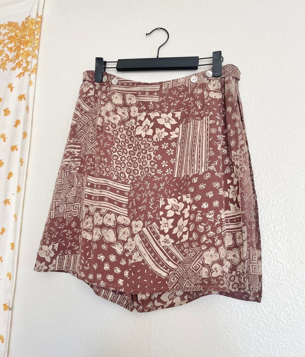 Vintage Petite Sophisticates Silk Skort Size 8 Patchwork Print